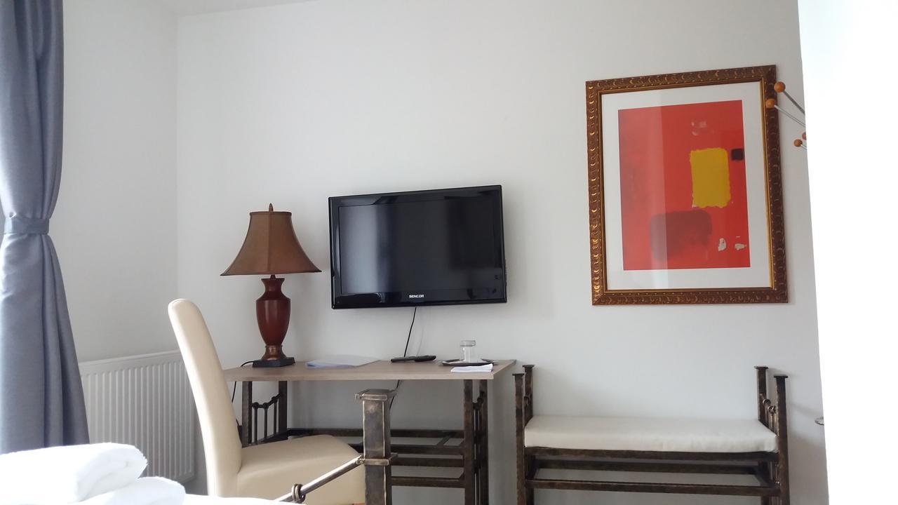 Hotel Bouczech ลิปโนนัดเวิลตาวู ภายนอก รูปภาพ