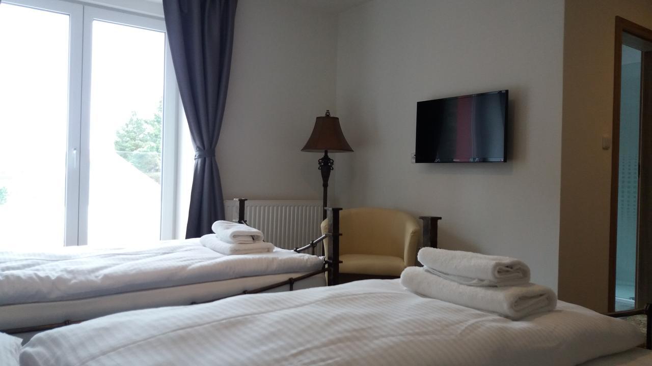 Hotel Bouczech ลิปโนนัดเวิลตาวู ภายนอก รูปภาพ