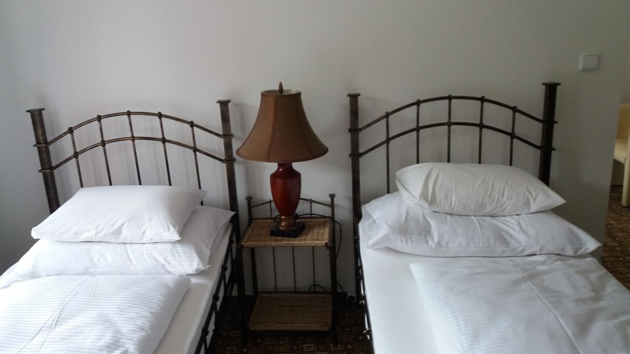 Hotel Bouczech ลิปโนนัดเวิลตาวู ภายนอก รูปภาพ