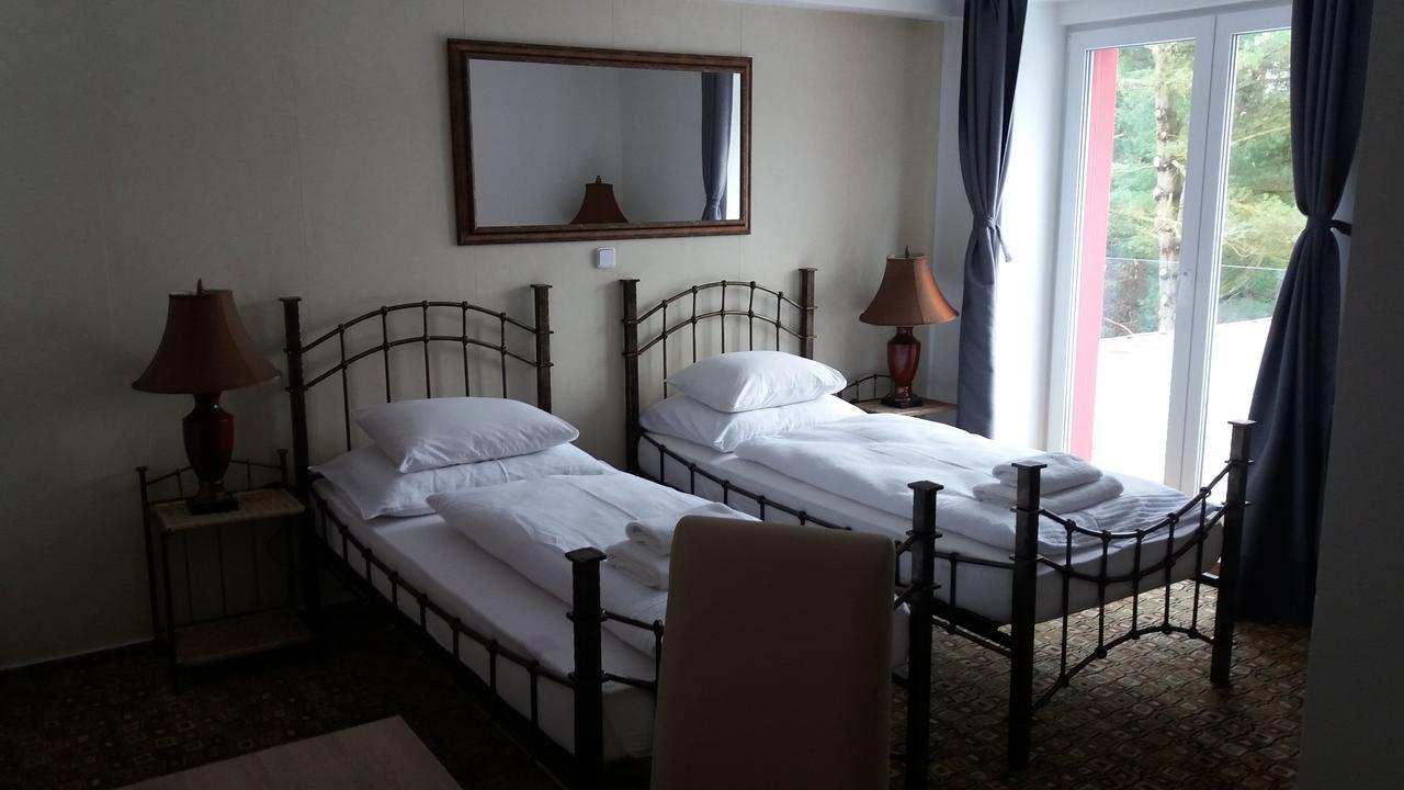 Hotel Bouczech ลิปโนนัดเวิลตาวู ภายนอก รูปภาพ